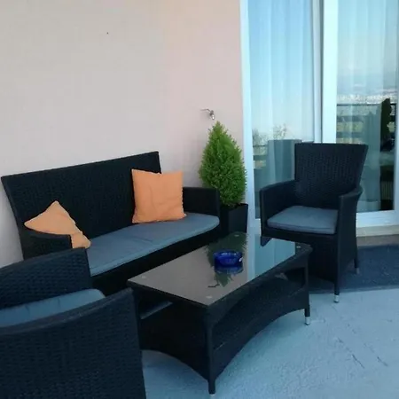 Apartment With Swimming Pool Dobrec, Opatija - 24114 Lovran